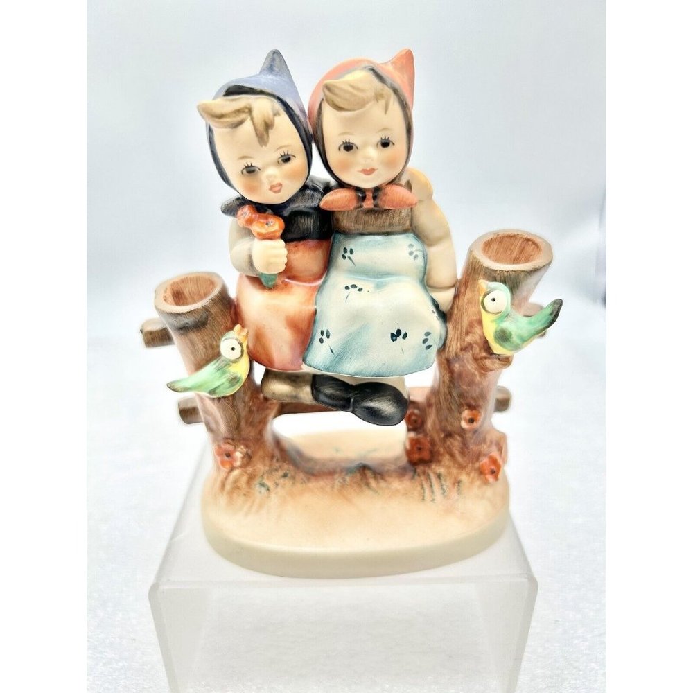 Coquettes Goebel West Germany Hummel #179